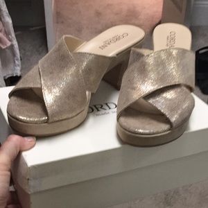 Cordani open toe, metallic, platform shoe women sz 10